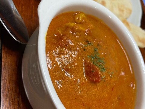 夏にぴったり！簡単！トマト缶でバターチキンカレー